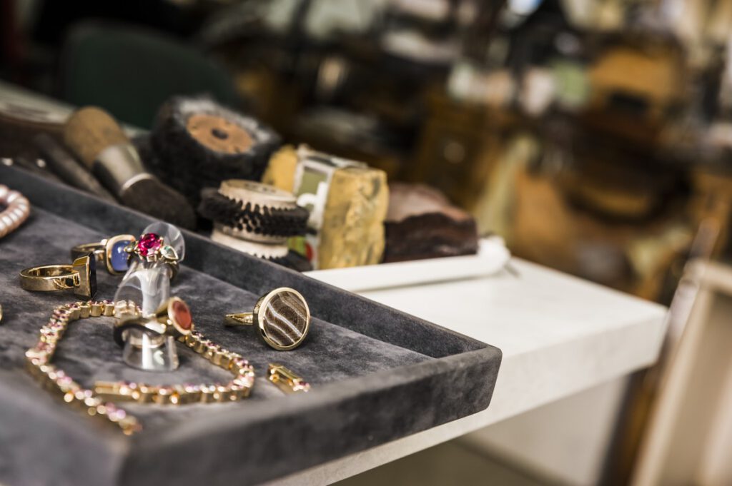 Cullmann Diamanten Ihr Goldschmied für Reparaturen von Schmuck